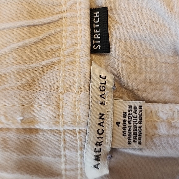 American Eagle Stretchy Cream Shorts - Picture 6 of 10